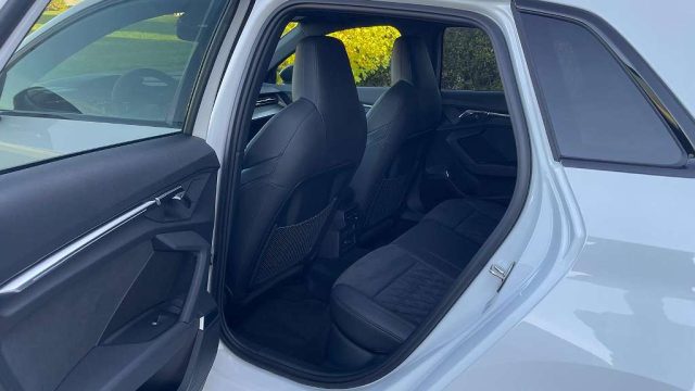 531405144_122119850042953010_2545191821607729401_n