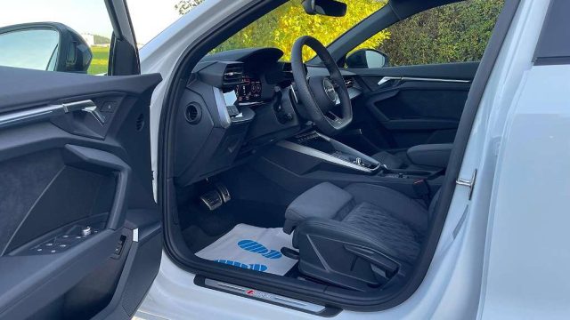 531988979_122119850150953010_5612893825770038847_n